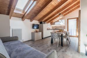 Kuchyňa alebo kuchynka v ubytovaní Residence Arnica