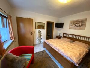 Postel nebo postele na pokoji v ubytování Ferienwohnung-Haus-Auer