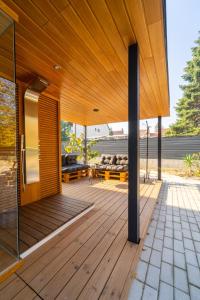 Balkón nebo terasa v ubytování A16 Design Panzió
