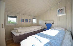 Posteľ alebo postele v izbe v ubytovaní Nice Home In Ebeltoft With House Sea View