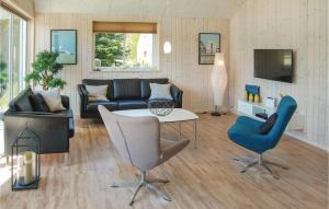 HouにあるBeautiful Home In Tranekr With Sauna, Wifi And Outdoor Swimming Poolのギャラリーの写真