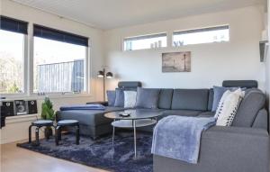 Posezení v ubytování Two-Bedroom Holiday Home In Kirke Hyllinge