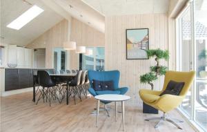 HouにあるBeautiful Home In Tranekr With Sauna, Wifi And Outdoor Swimming Poolのギャラリーの写真