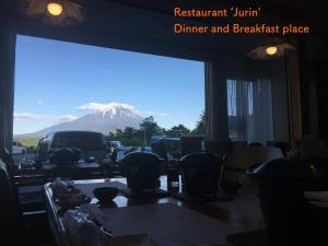 A restaurant or other place to eat at Shoji Mount Hotel