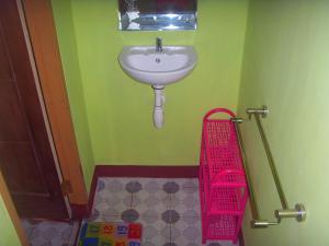 Phòng tắm tại Cahyo Homestay Bromo