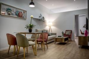 Posedenie v ubytovaní Apartamentos Turísticos Moret11-1B