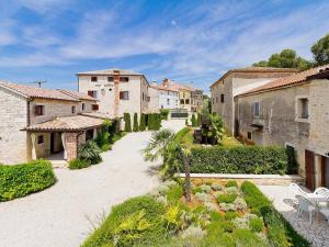 Budova, kde se vila nachází