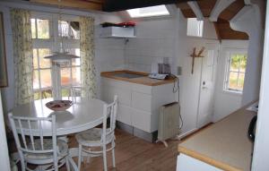 Kuchyň nebo kuchyňský kout v ubytování Holiday Home Lakolk Ii Denmrk + 6 fotografií