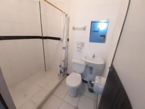 Koupelna v ubytování Hotel Arcoiris Girardot