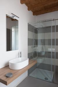 A bathroom at Residenza Giulio Romano