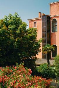 Puutarhaa majoituspaikan Cà Venier ulkopuolella