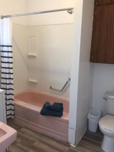 Ένα μπάνιο στο Cozy Cottage +7 φωτογραφίες