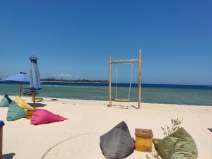 Gallery image of Sunset Beach Bungalow in Gili Meno
