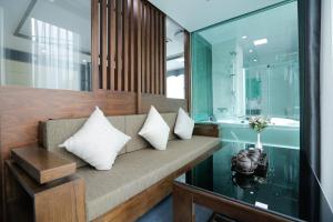 Gallery image of Bảo Hân Hotel in Ha Long
