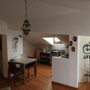 Kuchnia lub aneks kuchenny w obiekcie MM Apartments