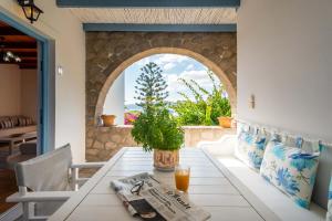 Orizontes Boutique Studios的休息区