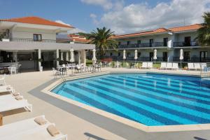 Swimming pool sa o malapit sa Aristotelis Hotel