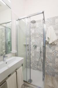حمام في Albergo Labotte