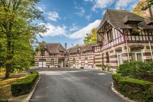 Photo de la galerie de l'établissement Le Château de la Tour, à Gouvieux