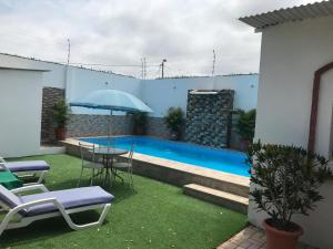 Swimming pool sa o malapit sa Casa Blue Tortuga
