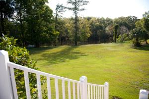 The Spivey House B&B on Kingston Lake