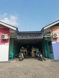LampungにあるCendrawasih Syariah Homestayのギャラリーの写真