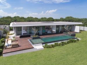 Bazén v ubytování Anantara Desaru Coast Resort & Villas nebo v jeho okolí