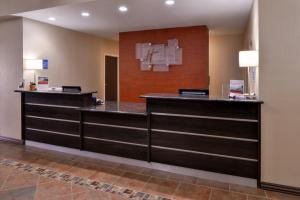a lobby of a hospital with two desks at Holiday Inn Express Kingman by IHG in Kingman +24 photos