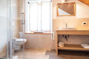 A bathroom at Villa Alba