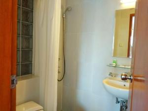 Vannituba majutusasutuses Jos & Hanny Homestay