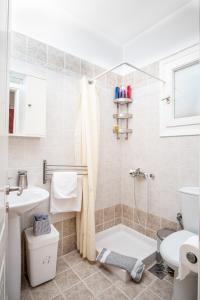 Koupelna v ubytování Sea View Villa + 29 fotografií