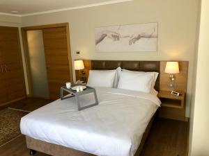 Postel nebo postele na pokoji v ubytování Hotel Fehmi Bey - Special Category