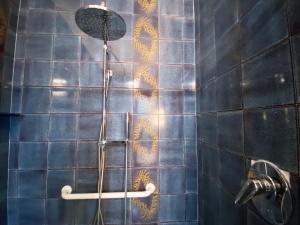 A bathroom at VILLA MOLINELLA