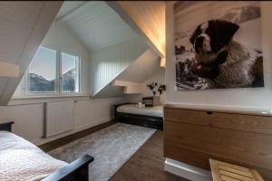 Unique Chalet avec vue a 360 degres - LLA Selections by Location Lac Annecyにあるベッド