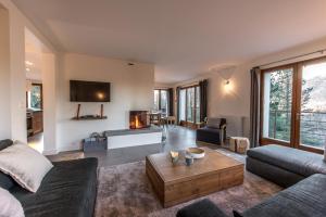 Кът за сядане в Unique Chalet avec vue a 360 degres - LLA Selections by Location Lac Annecy