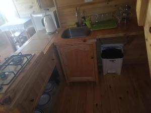 Kuchyň nebo kuchyňský kout v ubytování Hostal El Colibri