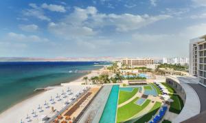 
Vista sulla piscina di Kempinski Hotel Aqaba o su una piscina nei dintorni
