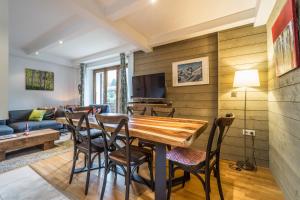 Galeriebild der Unterkunft Apartment Germain Close to Chamonix Mont Blanc in Chamonix-Mont-Blanc