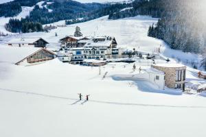 Übergossene Alm Resort v zime