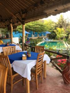 Bazén v ubytování Blue Monkey Retreat Areguling Lombok nebo v jeho okolí