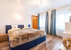 Postel nebo postele na pokoji v ubytování Hotel Bristol + 37 fotografií