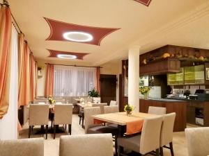 Posezení v ubytování Hotel-Gasthaus zur Eiche