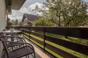 En balkon eller terrasse på Apartments Fine Stay Bled