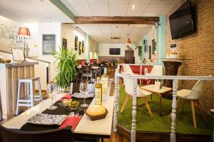Imagen de la galería de Hostal Aznaitin, en Baeza
