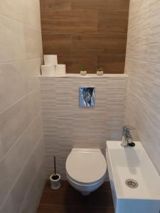 Kúpeľňa v ubytovaní Apartman Bella 2 + 13 fotografií