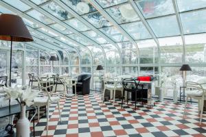 Restauracja lub miejsce do jedzenia w obiekcie Hotel Bryza Resort & Spa