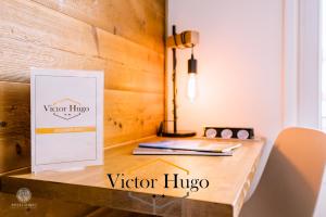 Certificato, attestato, insegna o altro documento esposto da Hôtel Victor Hugo Lorient