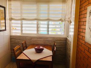 Fotografia z galérie ubytovania Apartamento con terraza y piscina en Malgrat de Mar v destinácii Malgrat de Mar