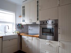 Ett kök eller pentry på Reykjavík Central Apartments