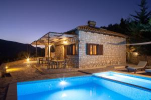 Bassein majutusasutuses Ionian View Villas või selle lähedal